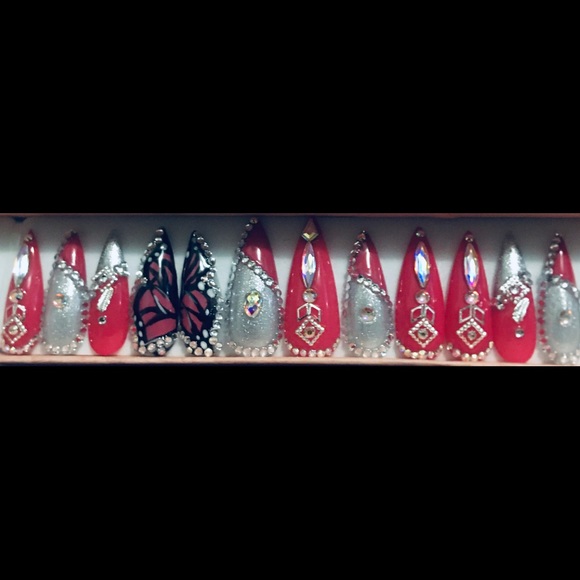 🌹JAZZII ROSETTE BUTTERFLY🦋 NAILS(Med1,5,4,6,8) - Picture 1 of 7